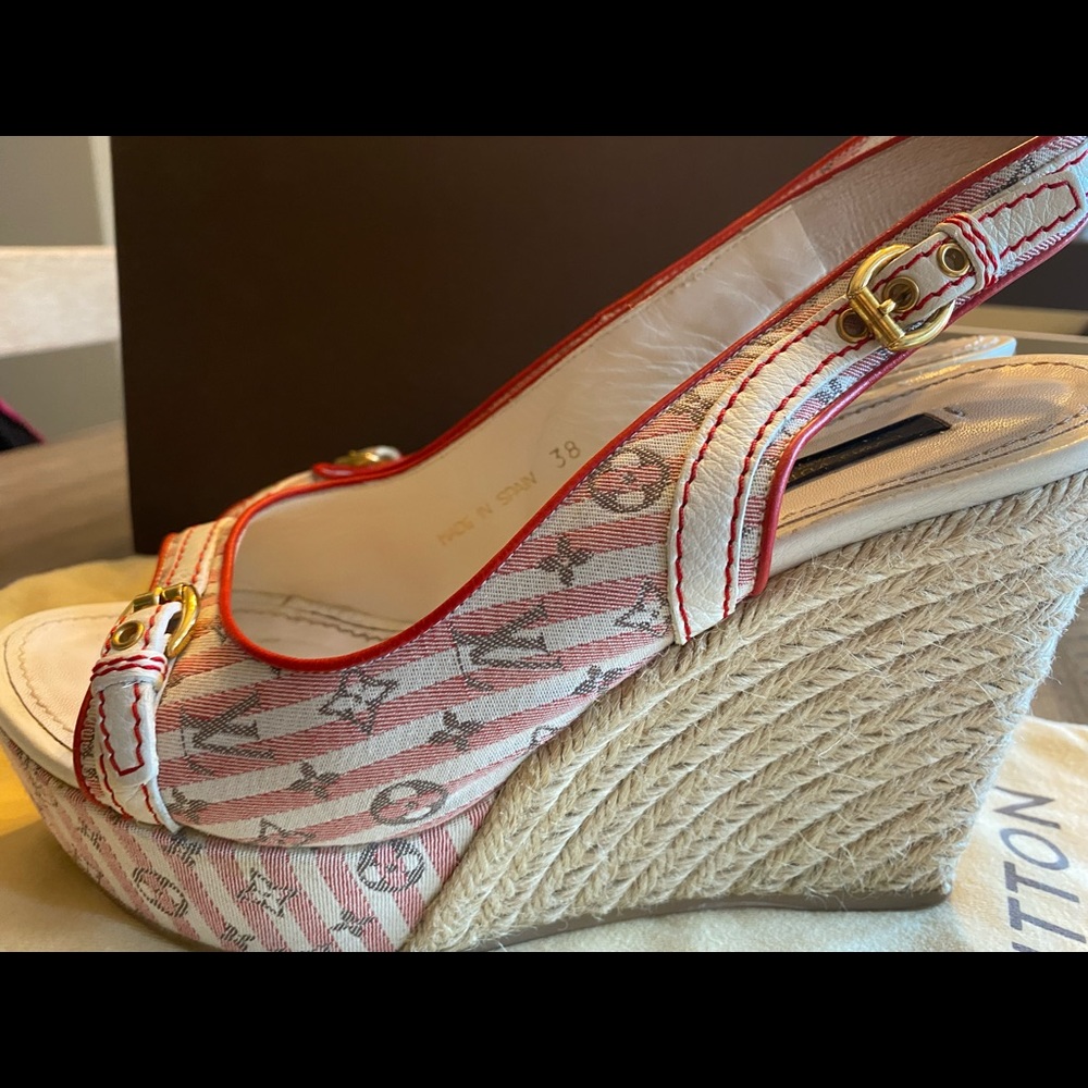 Authentic Louis Vuitton Anemone Wedge size 38 - Picture 3 of 7